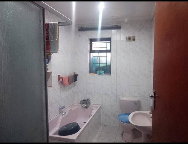 2 BEDROOM HOUSE FOR SALE IN RETREAT